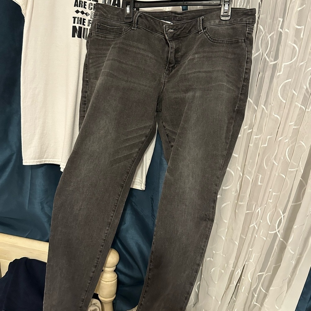 Maurices Charcoal Denim Pants - Picture 4 of 10